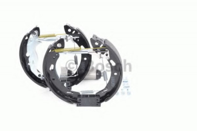 Set saboti frana FORD FIESTA VI (2008 - 2016) BOSCH 0 204 114 666 foto