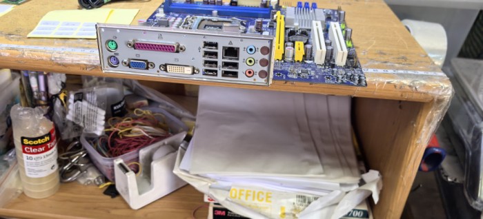 Foxconn H55MXV Motherboard inc Bezel Socket 1156 DDR3 PCIe LAN DVI VGAA