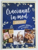 CRACIUNUL IN MOD CREATIV , ANII '2000