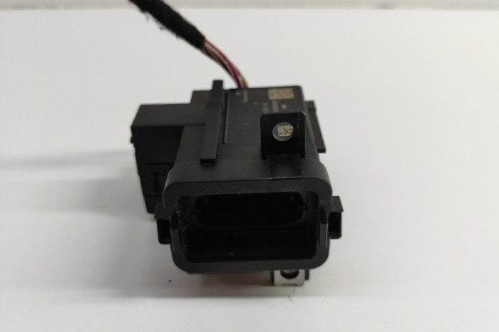 Butuc de contact AUDI Q5 8R 2015 OEM: 8K0909131D,3330430104 30716071