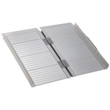 HOMCOM Rampă Pliabilă pentru Scaun cu Rotile cu Margini Exterioare, 61x74x5 cm, Argintiu | Aosom Romania