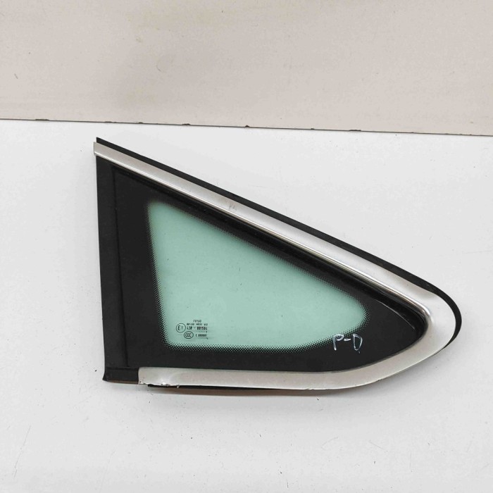 Geam lateral dreapta față VW SHARAN 7N1, 7N2 2012 OEM: MPV | 31402033