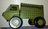 Cumpara ieftin MASINA / MASINUTA MECCANO ARMY - + LO FOARTE MULTE PIESE .. SENILE ...