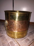 Eleganta frapiera din alama masiva și anse din bronz model cu elefanți lucrat integral manual