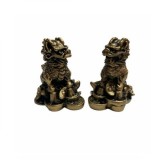 Pereche de Chi Lin maro din rasina 5,5 cm