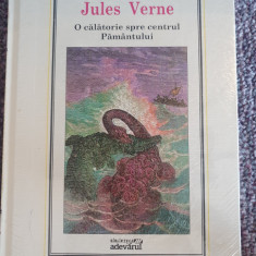 O Calatorie Spre Centrul Pamantului,Jules Verne, Adevarul 2010, in tipla, 239 pg