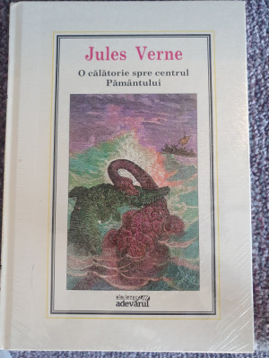O Calatorie Spre Centrul Pamantului,Jules Verne, Adevarul 2010, in tipla, 239 pg foto