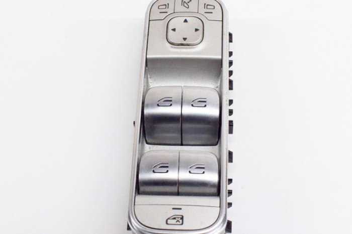 Buton geam ușă dreapta față MERCEDES-BENZ GLE W167 2019 OEM: A1679054501 17327303