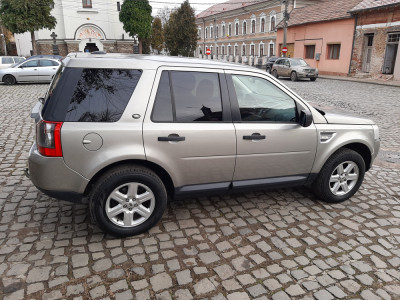 Autoturismul Land Rover freleder, manuală, 2010,capacitatea 2200. foto