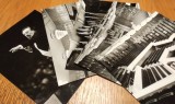 GEWANDHAUS LEIPZIG - Cinci Fotografii alb negru cu Sala (interior) si Dirijorul KURT MASUR ; dim: 24x18 cm.