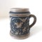 Halba ceramica mica, frumos ornamentata, cu scis PROSIT!, gresie, 8.5cm inaltime x 6.5cm diametru la baza
