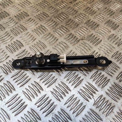 Reglaj &amp;icirc;nălțime centura st&amp;acirc;nga față TOYOTA PRIUS _W3_ 2013 OEM: E563003 | 10201023 foto
