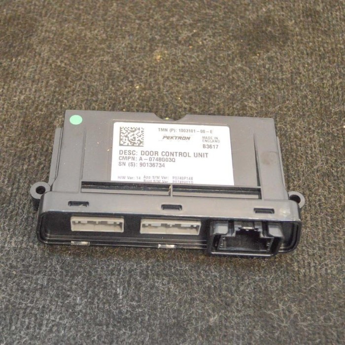Modul de control ușă st&acirc;nga față TESLA MODEL S 2017 OEM: A-0748G03Q1003101-00-E 4127076