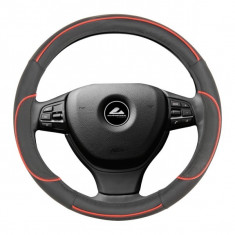 Husa volan de culoare neagra cu insertii de culoare rosie, diametru 37-39cm, material cauciucat AutoDrive ProParts