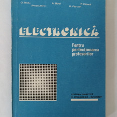 Electronica pentru perfectionarea profesorilor, I. Spanulescu & colectiv, 1983