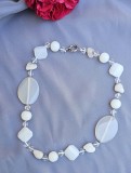 COLIER/LANT VINTAGE CU AGATE ALBE, CUART ALB SI CRISTAL FATETAT