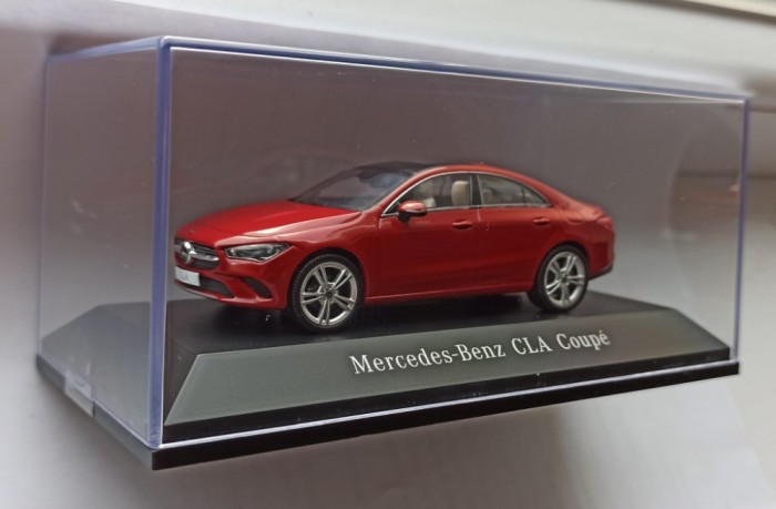 Macheta Mercedes-Benz CLA Coupe 2019 C118 rosu - Spark 1/43