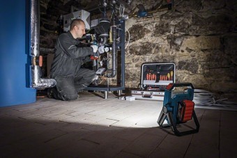 Bosch GLI 18V-1900 Lampa de lucru cu acumulator 14.4 - 18V - 3165140645416