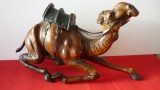 STATUETA CAMILA DIN PIELE, LUNGIME 38 cm.