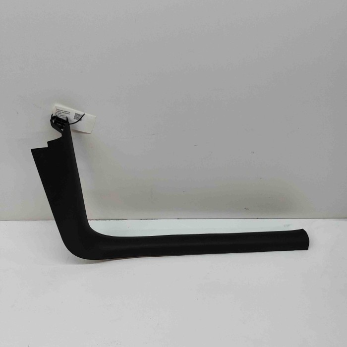 Ornament prag interior dreapta față TESLA MODEL Y 2022 OEM: 1494620-00-D