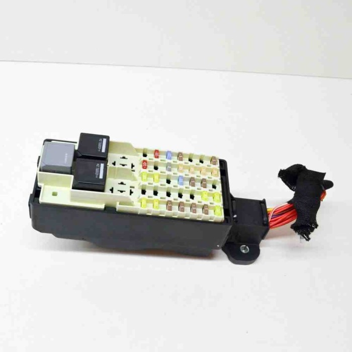 Modul panou de siguranțe JAGUAR F-PACE X761 2020