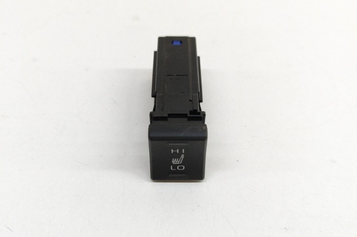 Comutator &icirc;ncălzire scaun TOYOTA RAV 4 V XA50 2022 OEM: 84751-42050 | 25166130