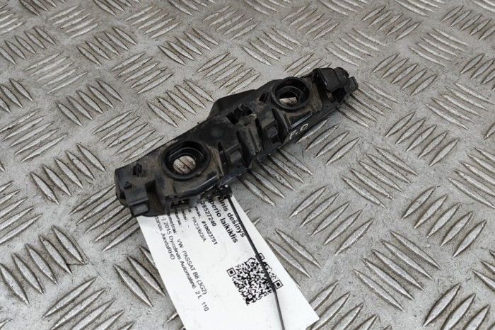 Suport bara de protecție dreapta față VW PASSAT B8 3G2 2015 OEM: 3G0807050 28527240
