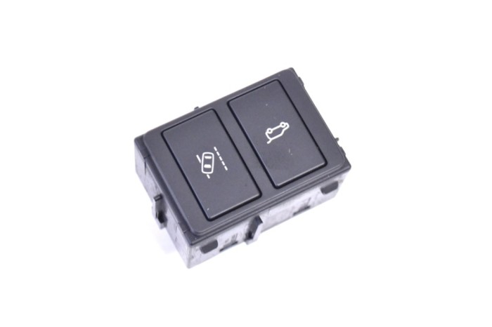 Comutator JAGUAR E-PACE X540 2018 OEM: 25821568-1955 12166057