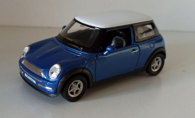 Macheta Mini Cooper MK1 R50 2001 albastru - Welly 1/36 foto