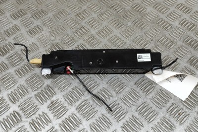 Amplificator de antena TESLA MODEL Y 2024 OEM: 158560100E | 30357798 foto