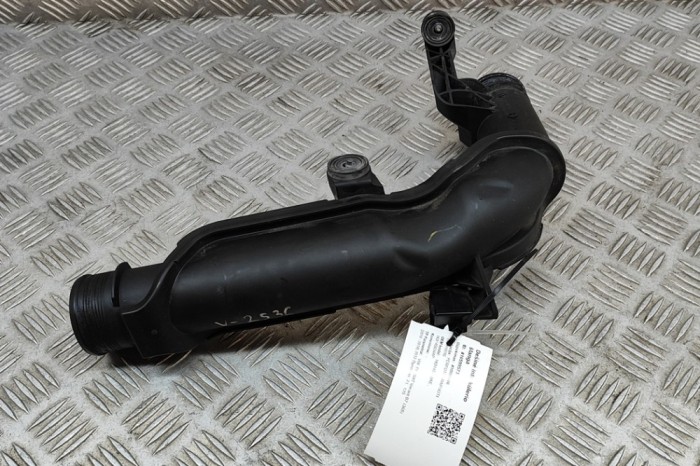 Furtun intercooler dreapta VW PASSAT Variant B7 365 2012 OEM: 1K0145770AE 10599573