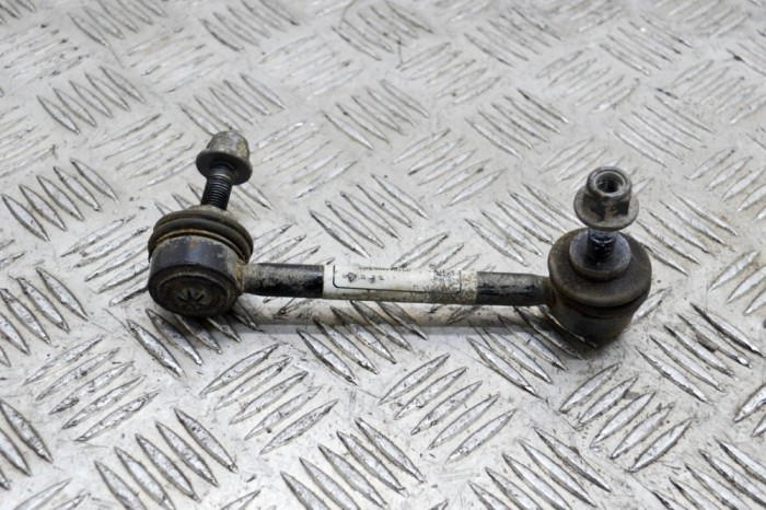 Bieleta stabilizatoare dreapta spate TESLA MODEL 3 2019 OEM: 1044496-00-E 13732191
