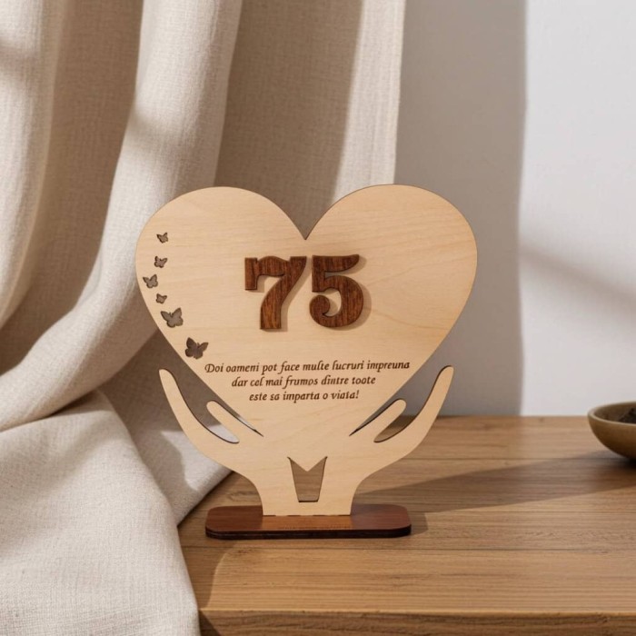 Placheta aniversara din lemn