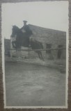 Militar roman calare in cursa cu obstacole// foto tip CP 1912