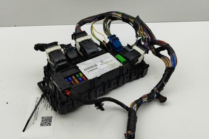 Modul de confort FORD RANGER TKE 2016 OEM: FU5T-15604-CAL 31281754