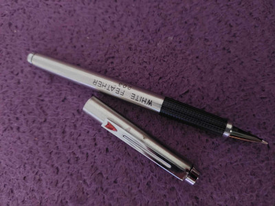 Stilou WHITE FEATHER 203,Model Export Fountain Pen Vechi,RAR,Ani 70,piatra rosie foto