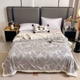 Cumpara ieftin Patura cocolino groasa cu blanita alba 200x230cm,doua fete,gri,dungi subtiri- F118