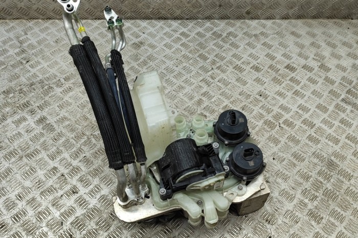 Alt modul de control TESLA MODEL Y 2021 OEM: 1523007-00-E,1523002-00-B,1549902-00-C,1613703-00-B 22504308