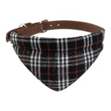 Zgardă pentru c&acirc;ini cu bandana, model carouri, M, 45x1.5cm, CMCLASS