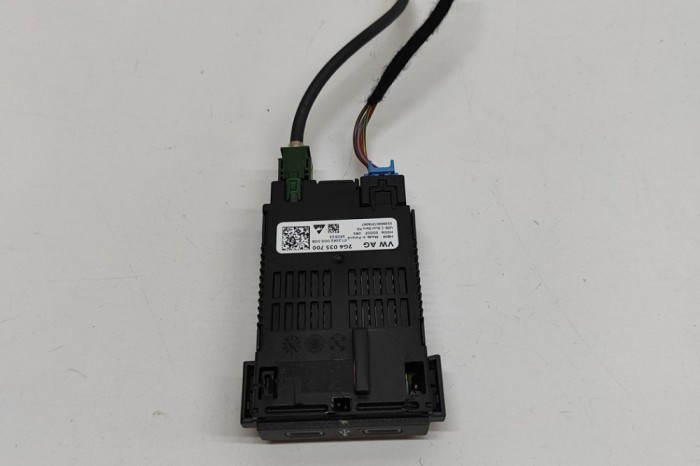 USB VW T-ROC A11 2023 OEM: 2G6035700 31254971