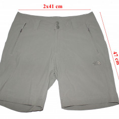 Pantaloni scurti The North Face dama marimea 10 (cca. M)