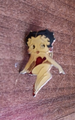QW9 L 37 - Insigna - tematica copii - desene animate - Scumpita foto