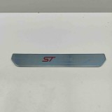 Ornament prag interior st&acirc;nga față FORD PUMA J2K, CF7 2024 OEM: L1TJ-132K14-BC