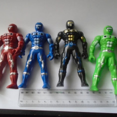 bnk jc Lot 5 figurine de plastic Power Rangers
