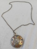 Medalion metal cu lant