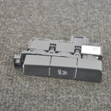 Panou de butoane VW GOLF VII 5G1, BQ1, BE1, BE2 2018 OEM: 5G1927137 | 3920541
