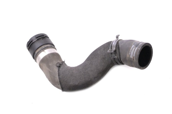 Furtun de lichid de răcire AUDI Q5 8R 2009 OEM: 8R0121101G 11589185
