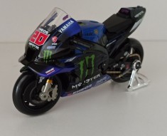 Macheta Yamaha YZR M1 Fabio Quartararo Campion MotoGP 2021 - Maisto 1/18 foto