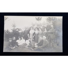 FOTOGRAFIE DE GRUP , BARBATI SI FEMEI , LA BANEASA , FOTOGRAFIE MONOCROMA, DATATA PE VERSO 1910