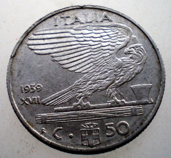 2.313 ITALIA WWII VITTORIO EMANUELE III 50 CENTESIMI 1939 R XVII NEMAGNETICA